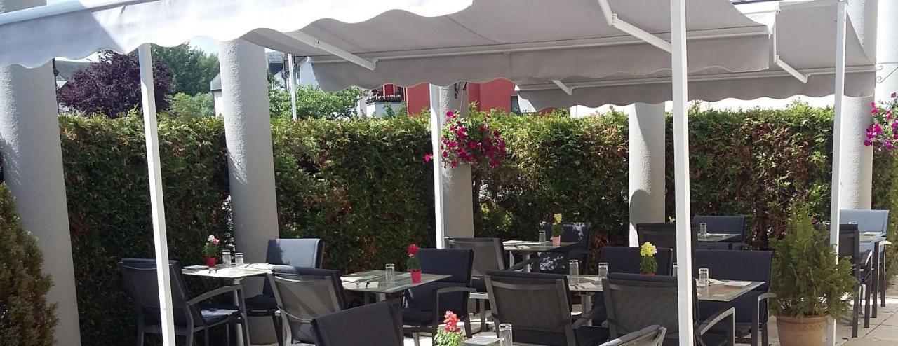 Cottage Logis Hôtel - Restaurant Dudelange Esterno foto